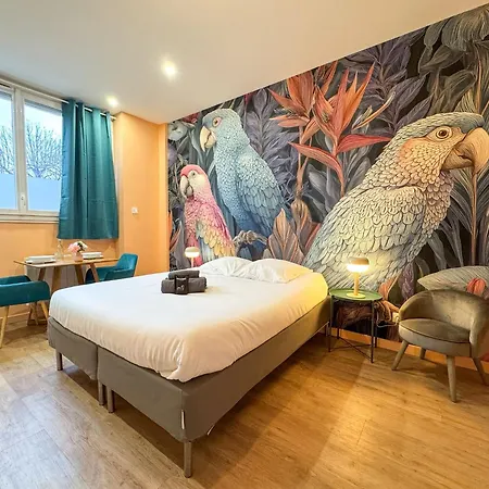 Tropical Setting - - Hospitals - Eurexpo Lyon